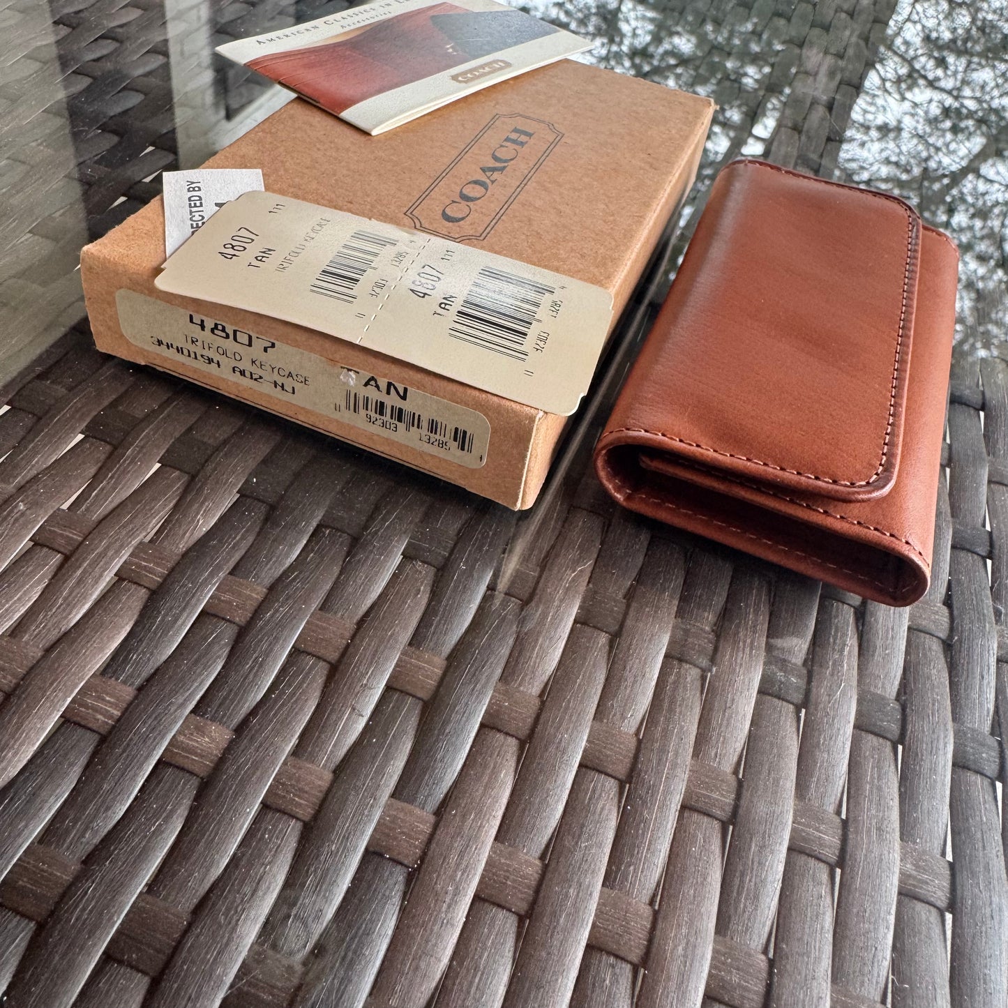 Vintage Coach British Tan Leather Trifold Key Case #4807 NWT