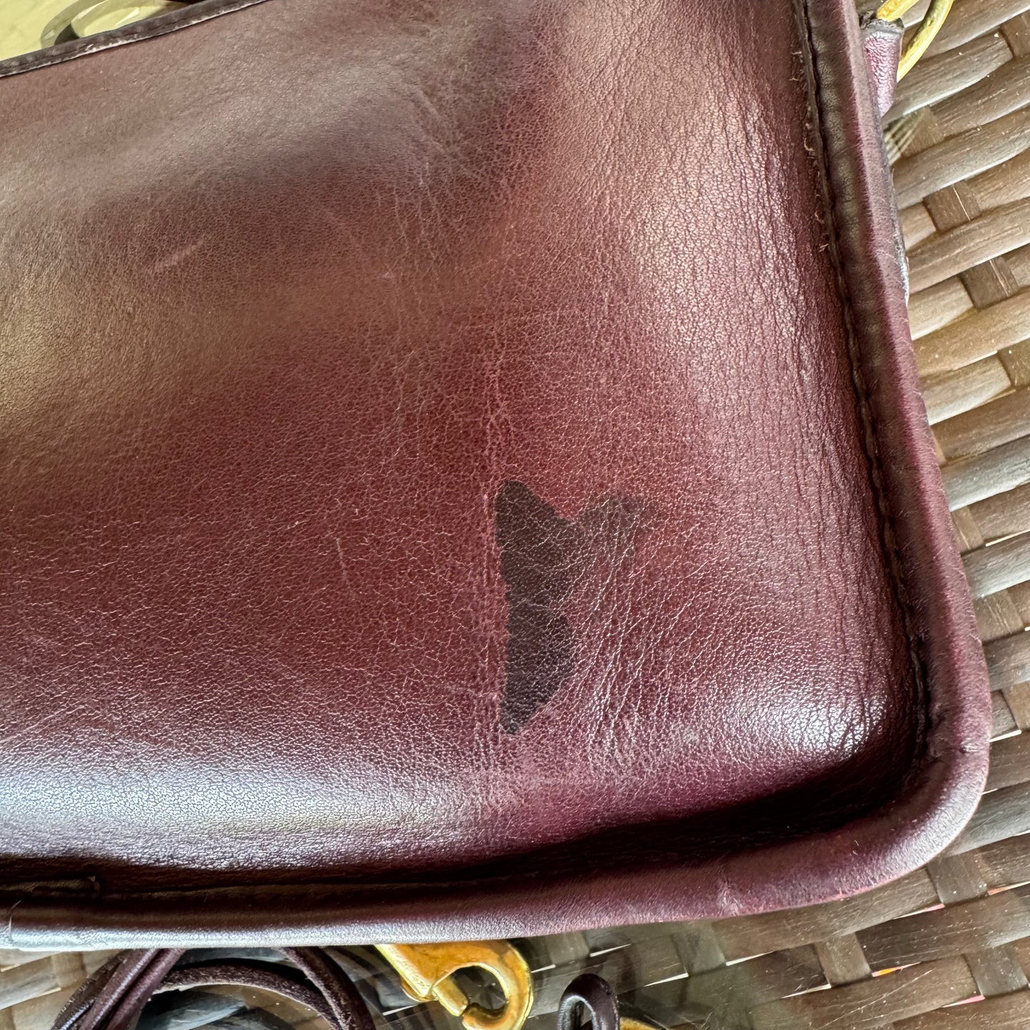Vintage Coach Burgundy Basic Bag #9455 NYC Made Glue in Registration number