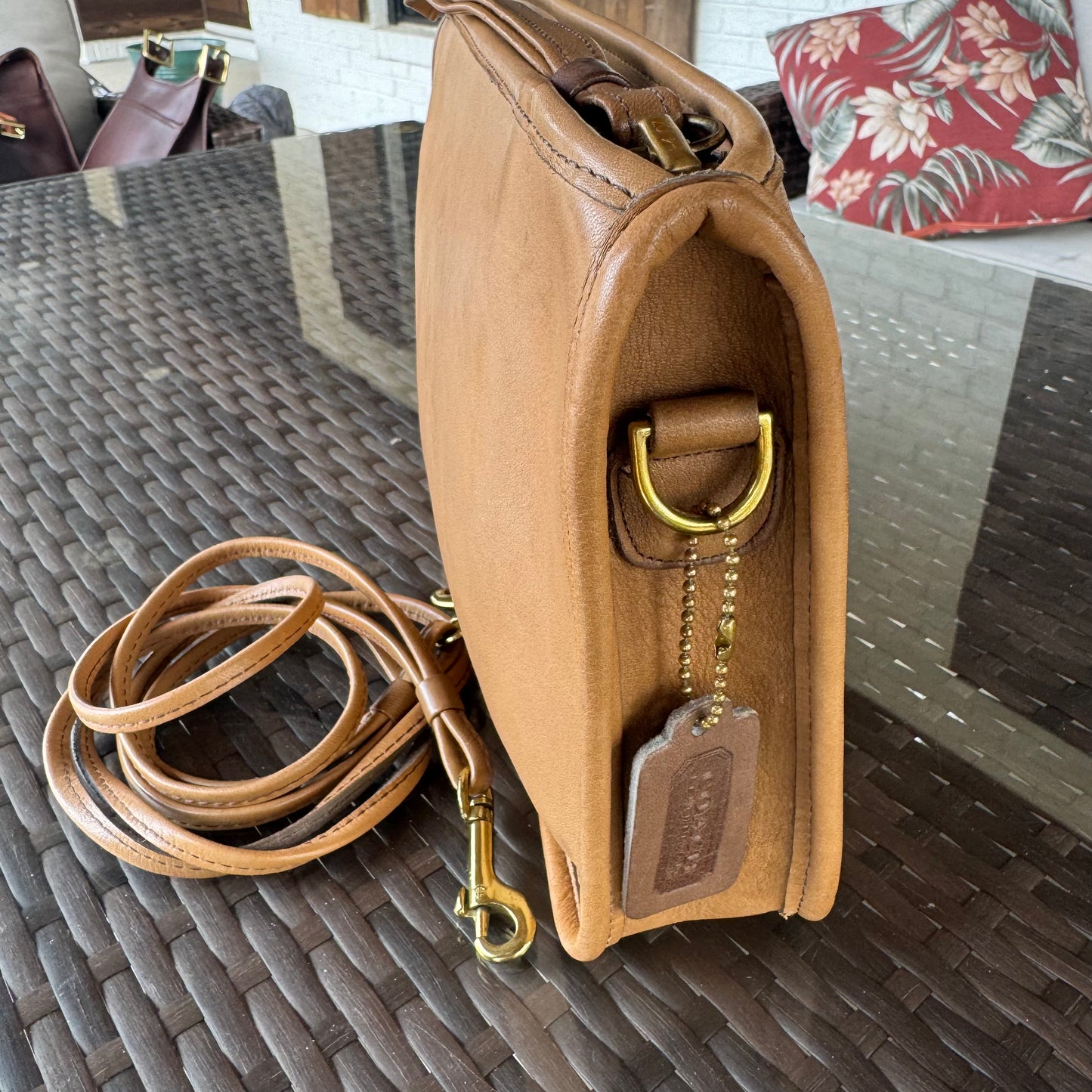 Vintage Coach Tan Putty Basic Bag #9455 NYC Glue in Registration Number