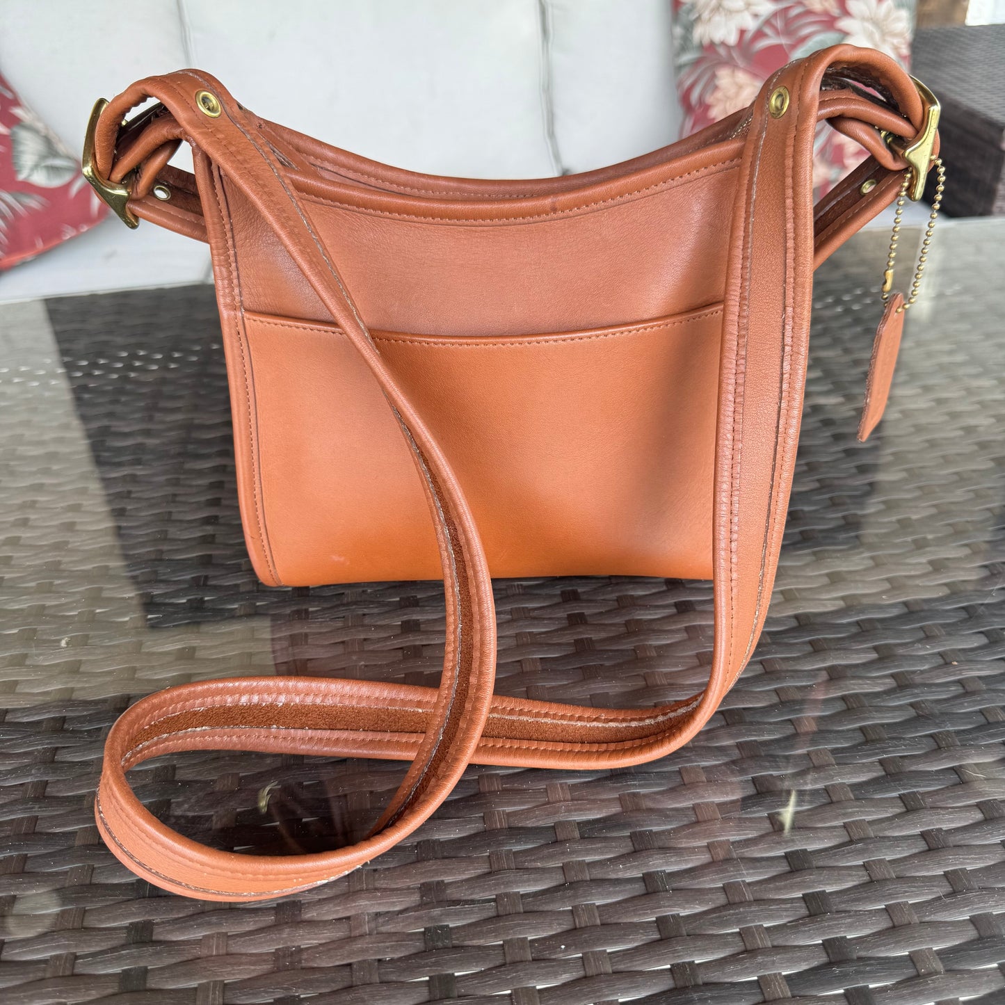 Vintage Coach British Tan Legacy Small Zip #9997