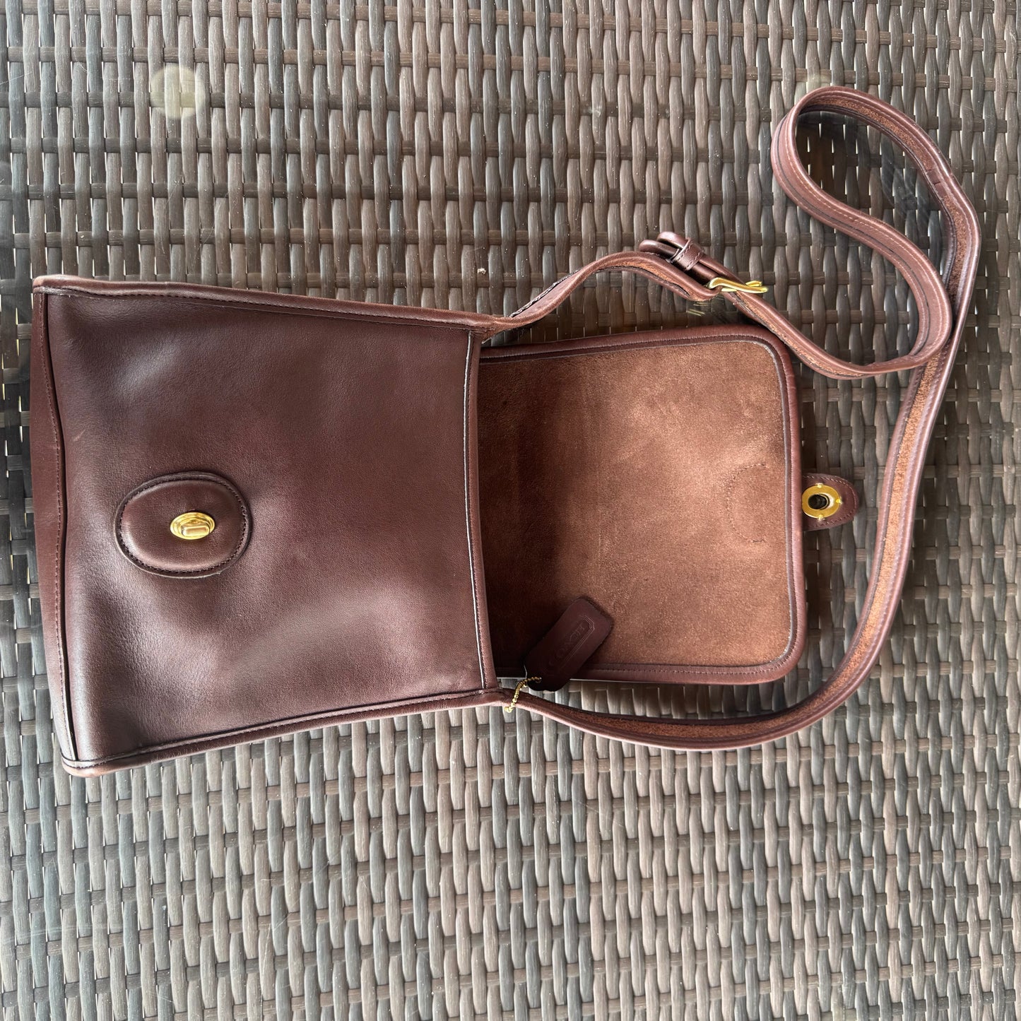 Vintage Coach Dark Brown Mahogany Shelburne Flap #9038