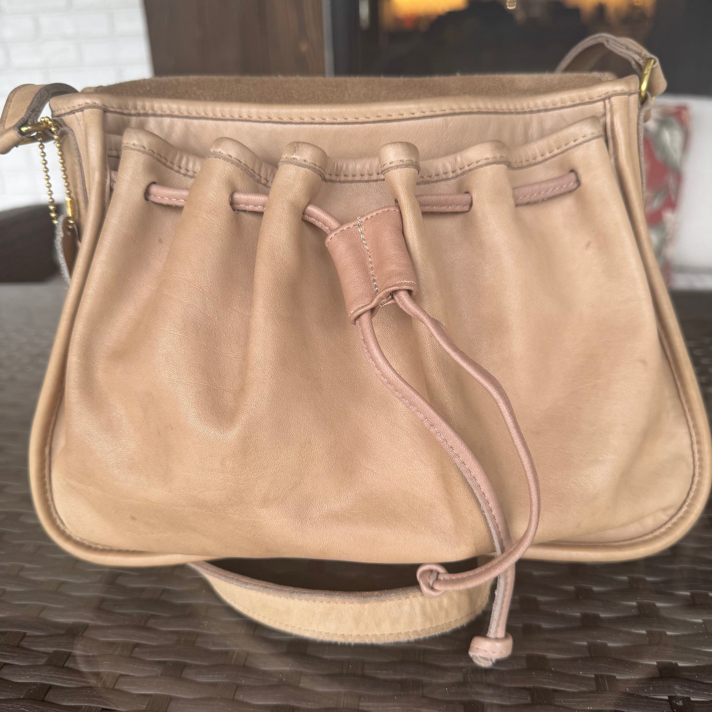 Vintage Coach #4050 Drawstring Shoulder Bag in Taupe Lightweight Leather